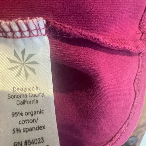 Raspberry/ pink Athleta sleeveless woman’s dress. Size small. Round neck. - Picture 3 of 9